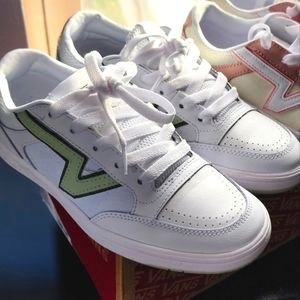 Vans Lowland ComfyCush Sport Shoe, Size 7.5, White with Light Green